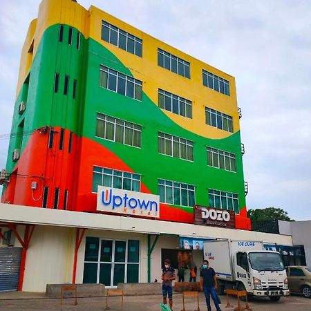 סמפורנה Uptown Hotel מראה חיצוני תמונה