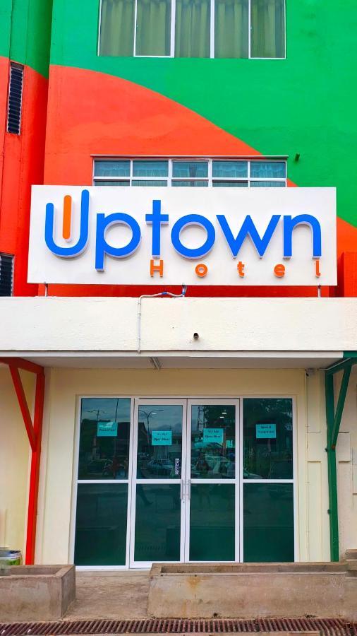 סמפורנה Uptown Hotel מראה חיצוני תמונה