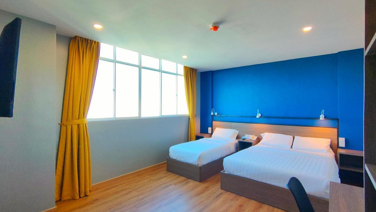 סמפורנה Uptown Hotel מראה חיצוני תמונה