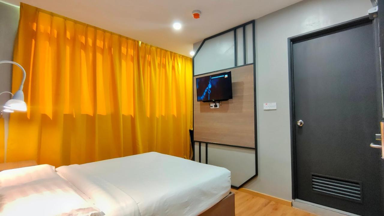 סמפורנה Uptown Hotel מראה חיצוני תמונה