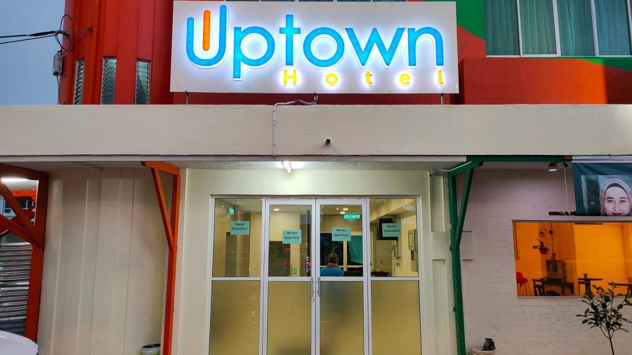 סמפורנה Uptown Hotel מראה חיצוני תמונה