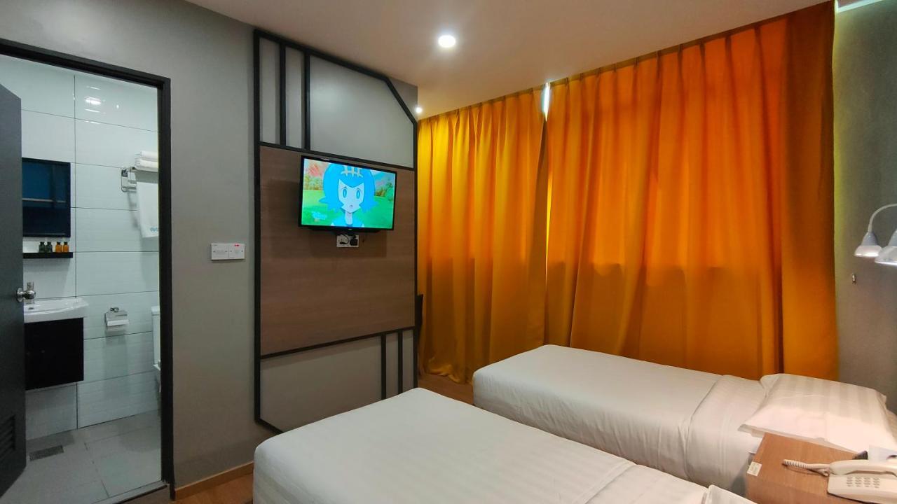 סמפורנה Uptown Hotel מראה חיצוני תמונה