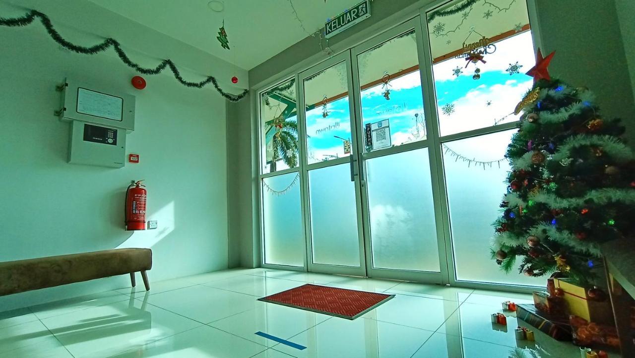 סמפורנה Uptown Hotel מראה חיצוני תמונה